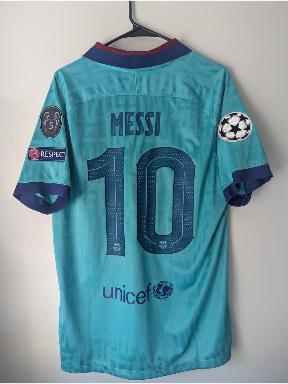 Barcelona Messi Jersey Large UCL Soccer Shirt